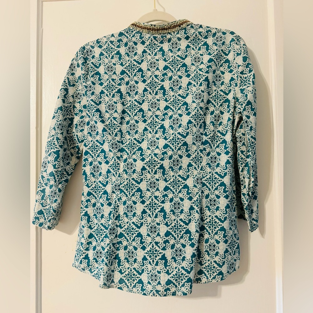 Talbots top. - Picture 2 of 5